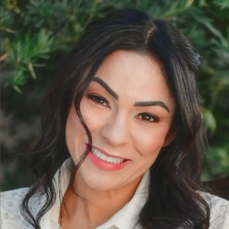 Dra. Juliane Raquel Guimarães Cortes Dutra